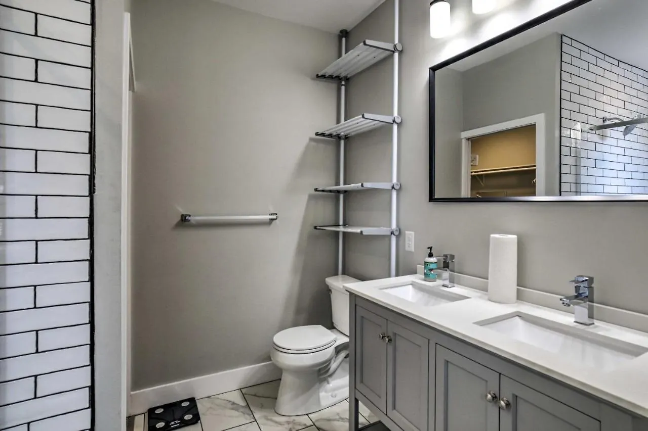 Well-Appointed Pittsburgh Home 1 Mi To Dtwn! United States
