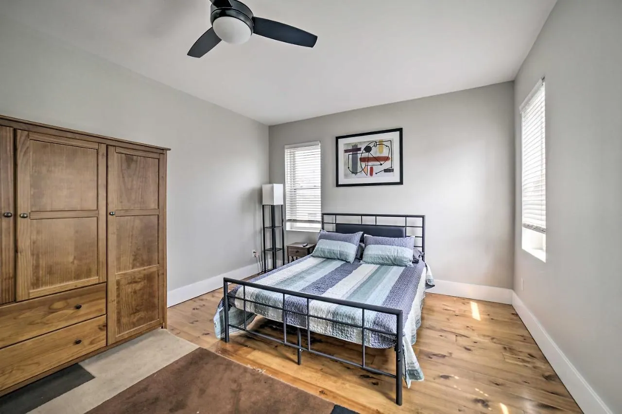 Well-Appointed Pittsburgh Home 1 Mi To Dtwn! 0*,