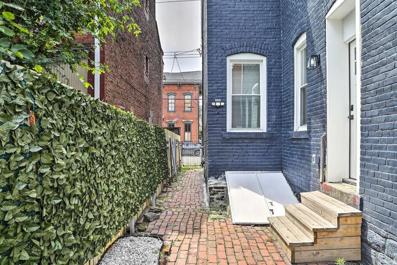 Holiday home Well-Appointed Pittsburgh Home 1 Mi To Dtwn!